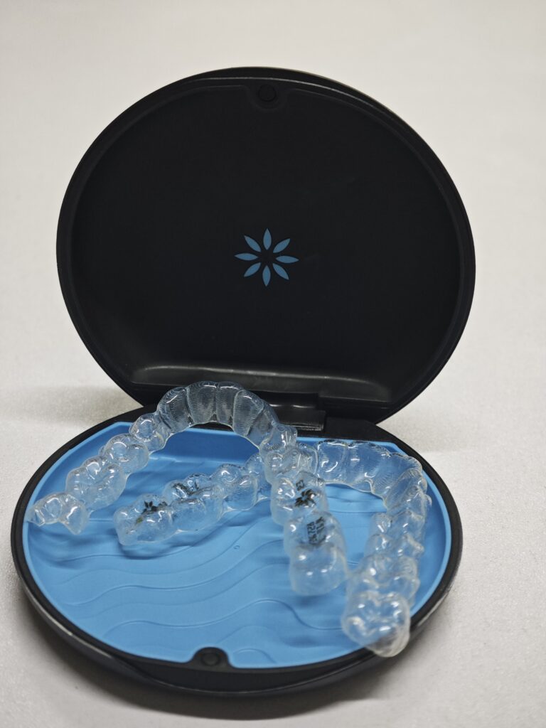 Invisalign - Clear Aligner